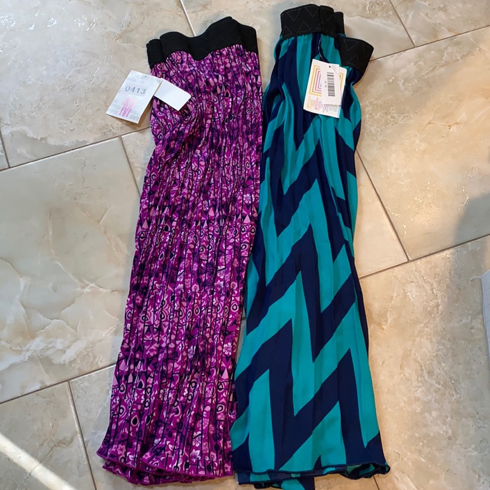 2 new for $10! Gorgeous Medium Jill pleated skirts Lularoe. Chevron and floral